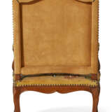 A PAIR OF REGENCE BEECHWOOD FAUTEUILS - photo 5