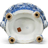 A DUTCH DELFT BLUE AND WHITE CHINOISERIE OVAL WINE-COOLER - photo 8