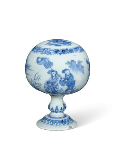 A DUTCH DELFT BLUE AND WHITE WIG STAND - photo 3