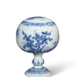 A DUTCH DELFT BLUE AND WHITE WIG STAND - photo 4