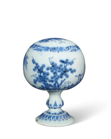 A DUTCH DELFT BLUE AND WHITE WIG STAND - photo 4