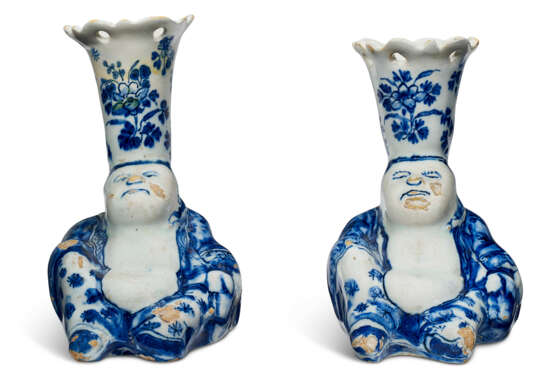 A PAIR OF DUTCH DELFT BLUE AND WHITE MODELS OF BUDDHAS - photo 2