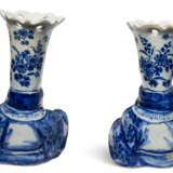 A PAIR OF DUTCH DELFT BLUE AND WHITE MODELS OF BUDDHAS - photo 3