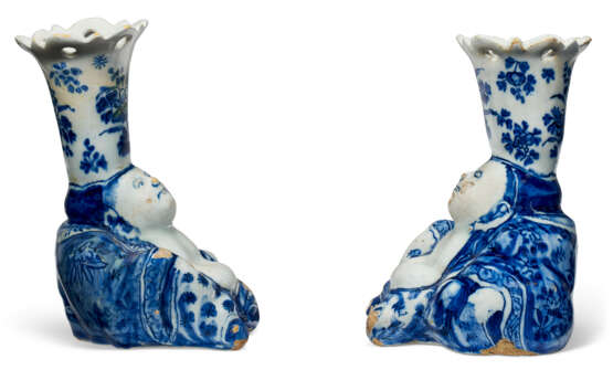 A PAIR OF DUTCH DELFT BLUE AND WHITE MODELS OF BUDDHAS - photo 5