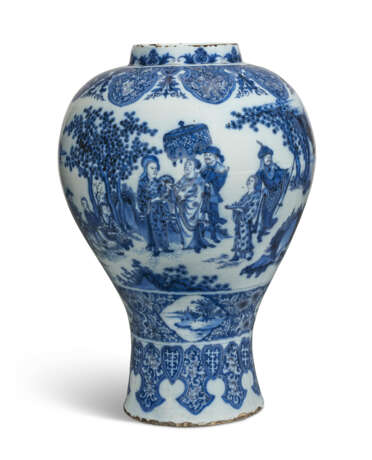 A MASSIVE DUTCH DELFT BLUE AND WHITE BALUSTER CHINOISERIE VASE - photo 3