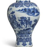 A MASSIVE DUTCH DELFT BLUE AND WHITE BALUSTER CHINOISERIE VASE - photo 4