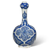 A DUTCH DELFT BLUE AND WHITE 'UNIONIST' VASE MADE FOR THE BRITISH MARKET - photo 1