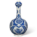 A DUTCH DELFT BLUE AND WHITE 'UNIONIST' VASE MADE FOR THE BRITISH MARKET - photo 2