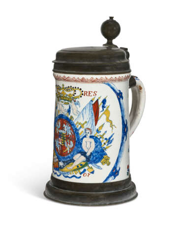 A PEWTER-MOUNTED DUTCH DELFT COMMEMORATIVE ROYAL ARMORIAL POLYCHROME TANKARD - photo 2