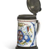 A PEWTER-MOUNTED DUTCH DELFT COMMEMORATIVE ROYAL ARMORIAL POLYCHROME TANKARD - photo 3