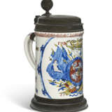 A PEWTER-MOUNTED DUTCH DELFT COMMEMORATIVE ROYAL ARMORIAL POLYCHROME TANKARD - photo 5