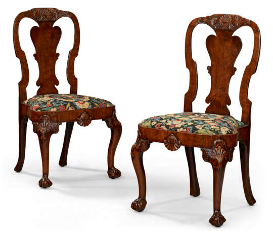 A PAIR OF GEORGE II WALNUT SIDE CHAIRS - photo 1