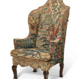 A QUEEN ANNE WALNUT AND BEECHWOOD WING ARMCHAIR - photo 2