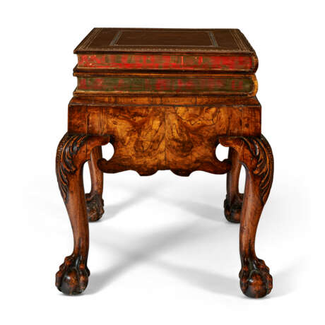 A GEORGE I WALNUT CLOSE STOOL - photo 6