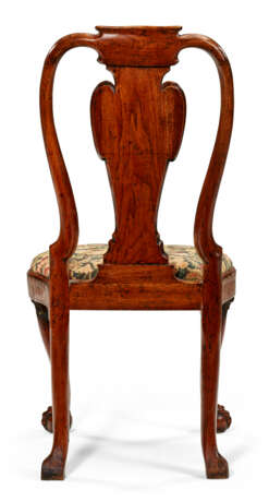 A GEORGE I BURR WALNUT SIDE CHAIR - photo 4