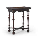 A WILLIAM AND MARY OAK CENTER TABLE - photo 3