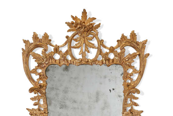 A GEORGE II GILTWOOD MIRROR - фото 2