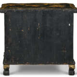 A MATCHED PAIR OF CHINESE EXPORT BLACK AND GILT LACQUER COMMODES - фото 7