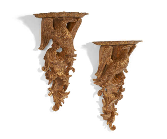 A PAIR OF LARGE GEORGE III STYLE GILTWOOD BRACKETS - photo 2