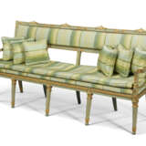 A SET OF ITALIAN PARCEL-GILT AND BLUE-PAINTED SEAT FURNITURE - photo 2