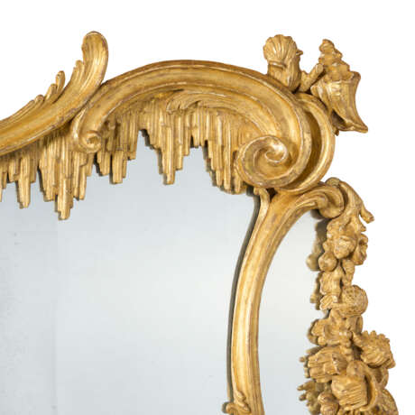 A LARGE GEORGE II GILTWOOD PIER MIRROR - photo 4