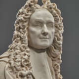 A FRENCH MARBLE BUST OF A GENTLEMAN - фото 11