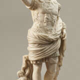 AN ITALIAN ALABASTER FIGURE OF THE AUGUSTUS OF PRIMA PORTA - photo 4