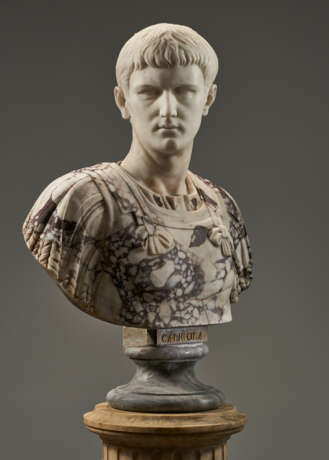 AN ITALIAN MARBLE BUST OF CALIGULA, ON PEDESTAL - photo 4