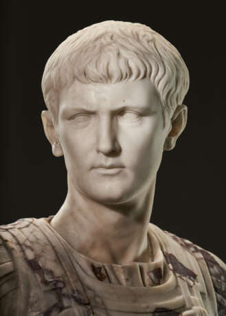 AN ITALIAN MARBLE BUST OF CALIGULA, ON PEDESTAL - photo 5