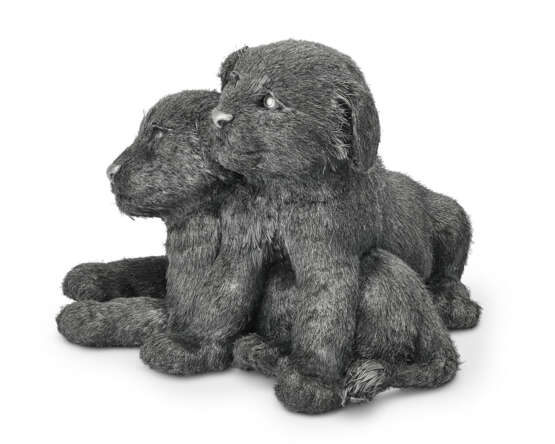 AN ITALIAN SILVER FIGURE OF TWO LION CUBS - photo 2