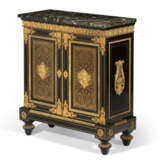 A RESTAURATION ORMOLU-MOUNTED EBONY, TORTOISESHELL AND BRASS-INLAID BOULLE MARQUETRY MEUBLE D’APPUI - photo 2