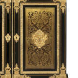 A RESTAURATION ORMOLU-MOUNTED EBONY, TORTOISESHELL AND BRASS-INLAID BOULLE MARQUETRY MEUBLE D’APPUI - photo 4