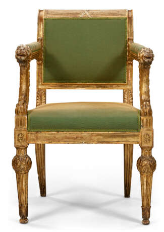 A PAIR OF ITALIAN CARVED GILTWOOD ARMCHAIRS - фото 3