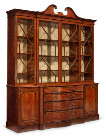 A GEORGE III SATINWOOD AND INLAID BREAKFRONT BOOKCASE - photo 2