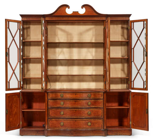 A GEORGE III SATINWOOD AND INLAID BREAKFRONT BOOKCASE - photo 3