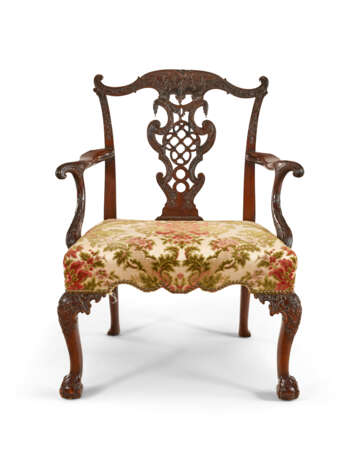 A SET OF GEORGE II MAHOGANY DINING CHAIRS - photo 8