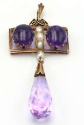 Gold pendant with amethysts and cultured pearls