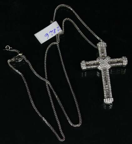 Collier en or avec pendentif-croix avec diamants Or Other style 21th century - photo 2