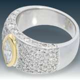 Ring: attraktiver, massiver und schwerer Goldschmiedering mit Diamantbesatz, Handarbeit - фото 2