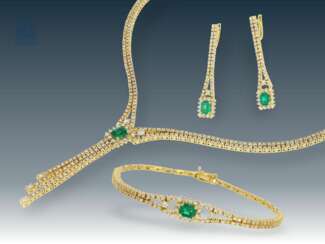 Kette/Armband/Ohrschmuck: modernes, hochfeines Smaragd/Brillant-Schmuckset aus 18K Gold
