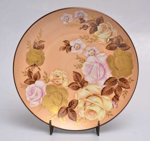 Rare assiette RPR &agrave; d&eacute;cor de roses Porcelaine Mid-20th century - photo 2