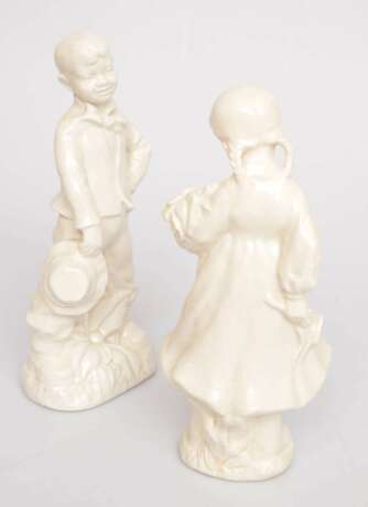 Pair of porcelain figures Girl and boy Porcelain Mid-20th century - photo 4