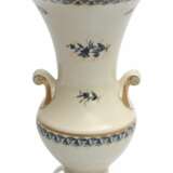 Porcelain vase Bells Porcelain Early 20th century - photo 1