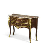 COMMODE D'ÉPOQUE RÉGENCE - Foto 2