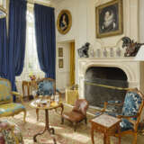 PAIRE DE FAUTEUILS À LA REINE D'ÉPOQUE LOUIS XV - photo 4