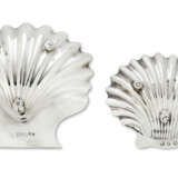 DEUX PAIRES DE BEURRIERS COQUILLES EN ARGENT D'ÉPOQUE GEORGE III - фото 2