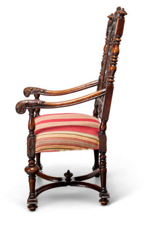 FAUTEUIL DE STYLE BAROQUE - photo 4