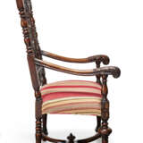 FAUTEUIL DE STYLE BAROQUE - photo 5