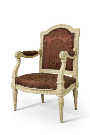 FAUTEUIL À LA REINE D'ÉPOQUE LOUIS XVI - фото 1