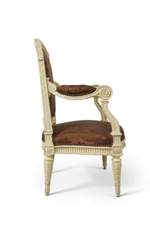 FAUTEUIL À LA REINE D'ÉPOQUE LOUIS XVI - фото 4